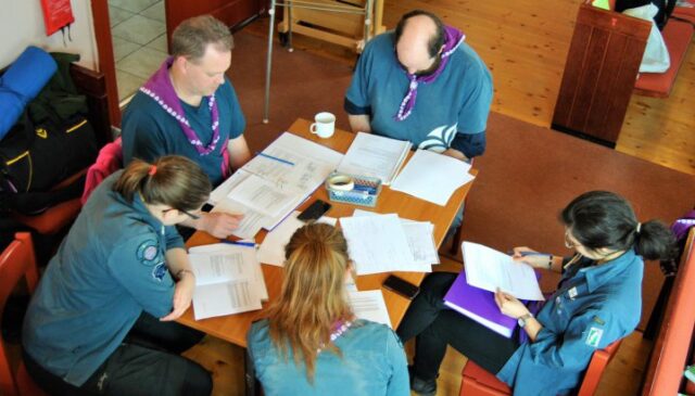 Scoutstaget sammanträder